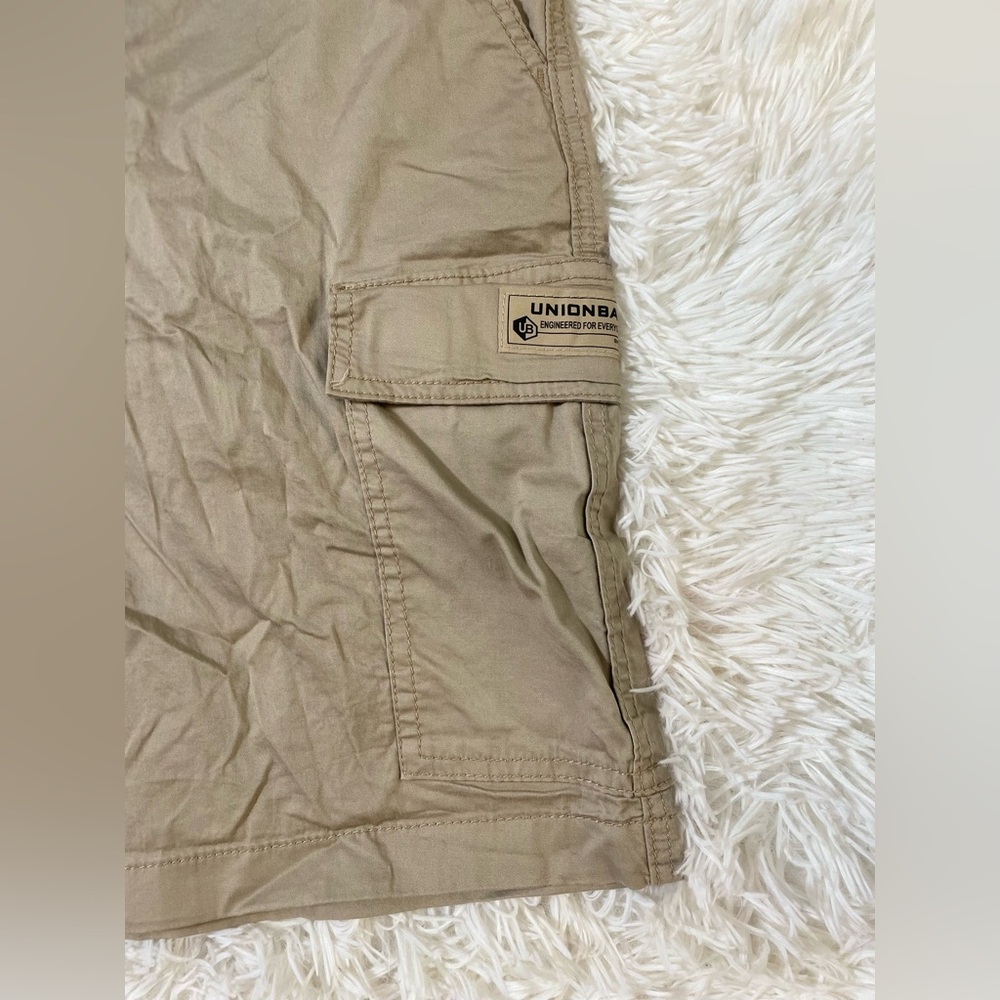 NEW UNIONBAY Relaxed Fit Flex Waist Cargo Shorts Khaki Tan Gorpcore Mens 38 XL - Picture 3 of 9